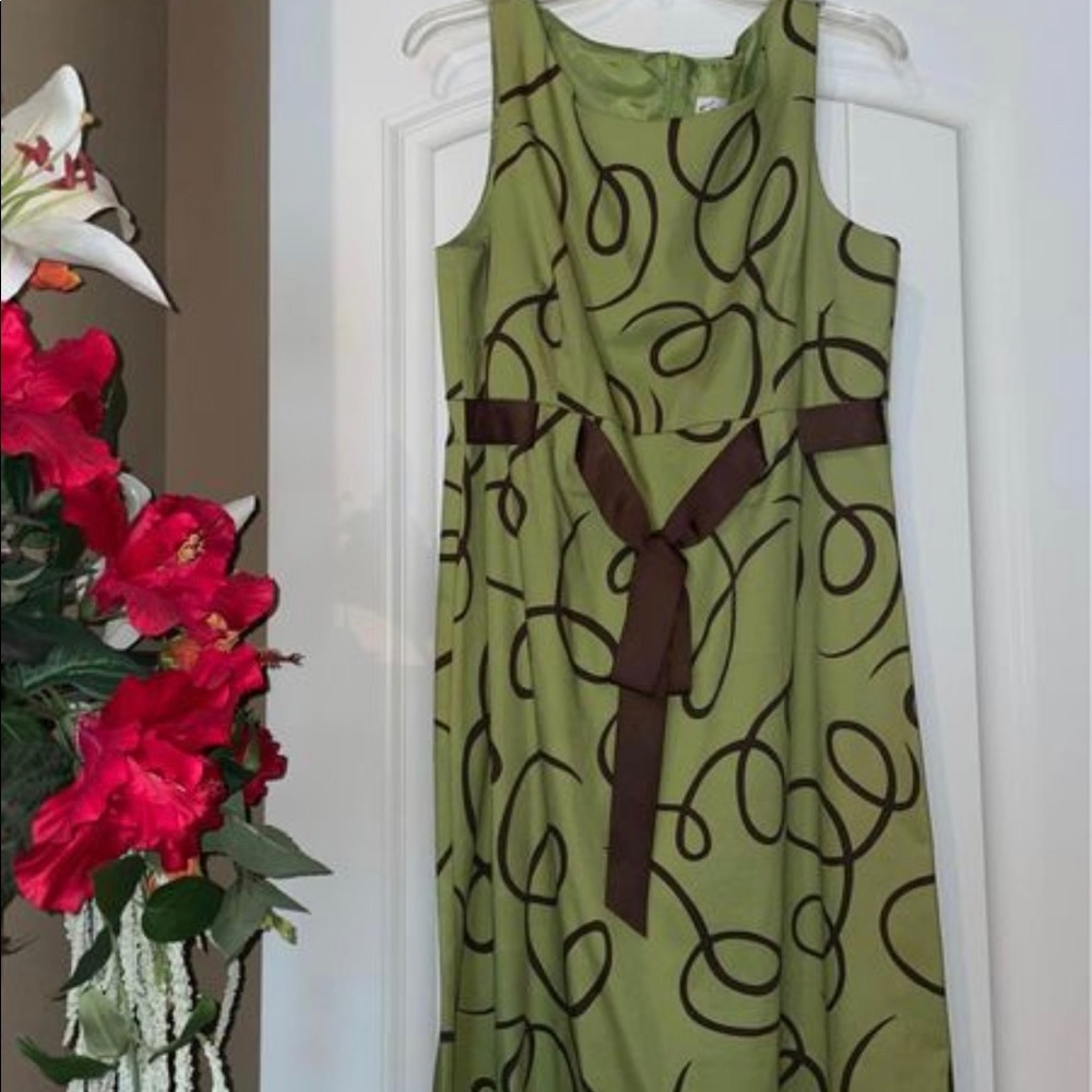 Women’s casual dress size 16